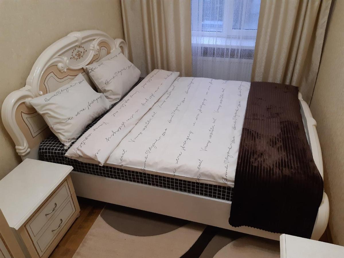 Двокімнатна Apartment Șepetivka Exterior foto