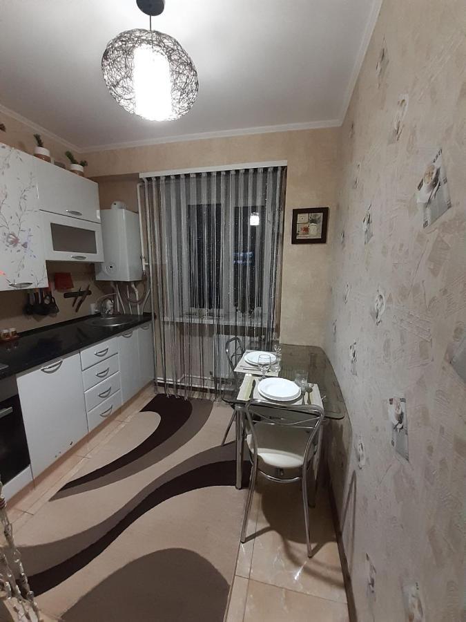 Двокімнатна Apartment Șepetivka Exterior foto