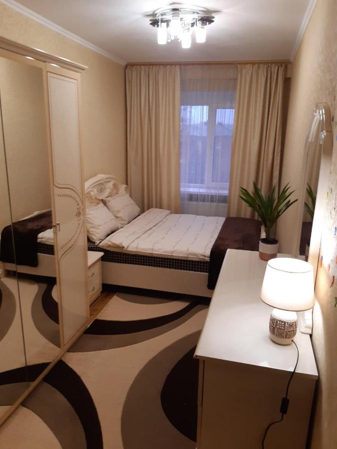 Двокімнатна Apartment Șepetivka Exterior foto