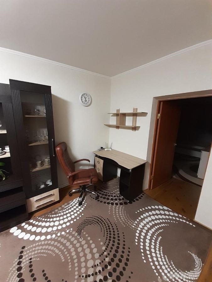 Двокімнатна Apartment Șepetivka Exterior foto