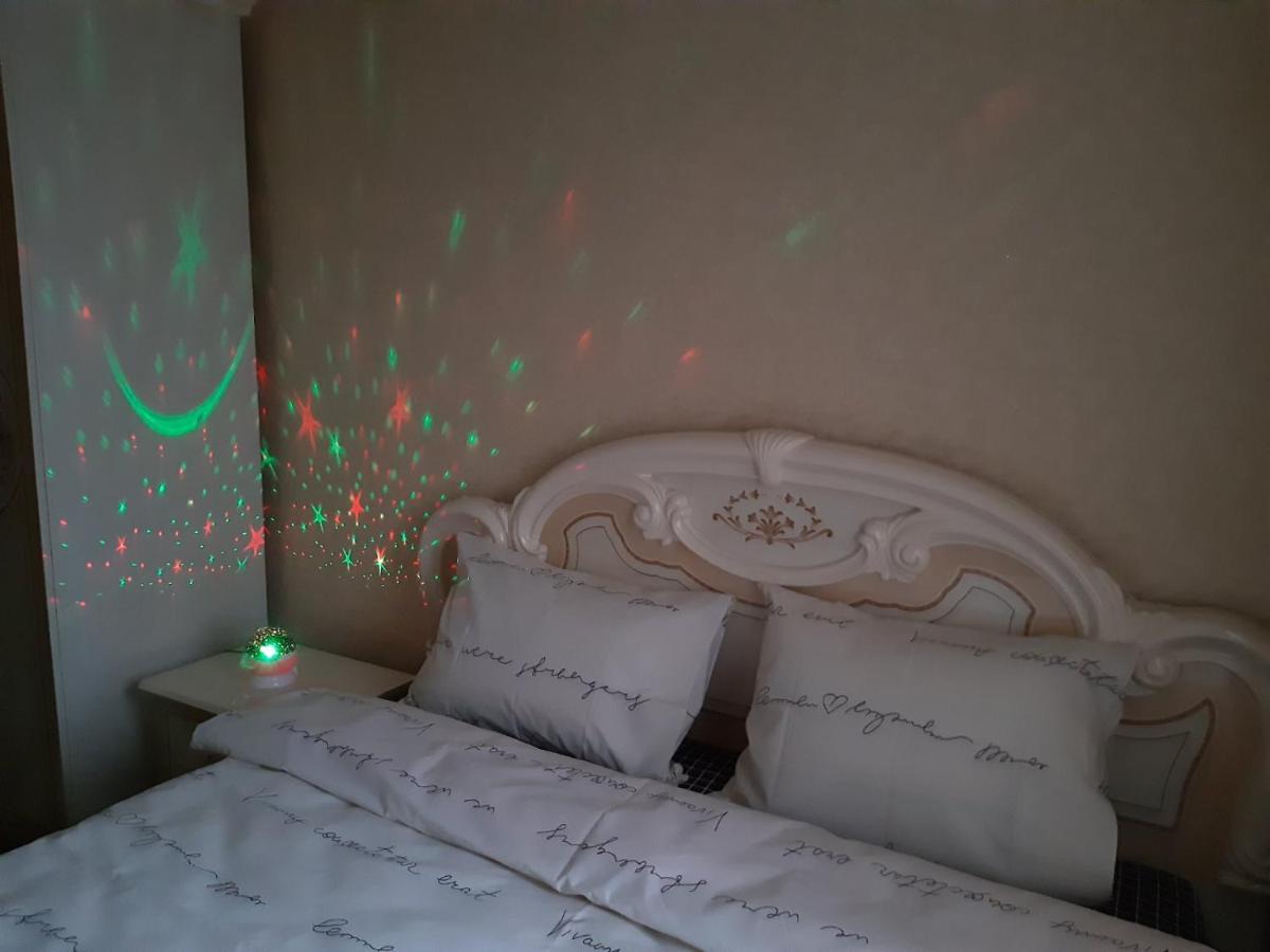 Двокімнатна Apartment Șepetivka Exterior foto